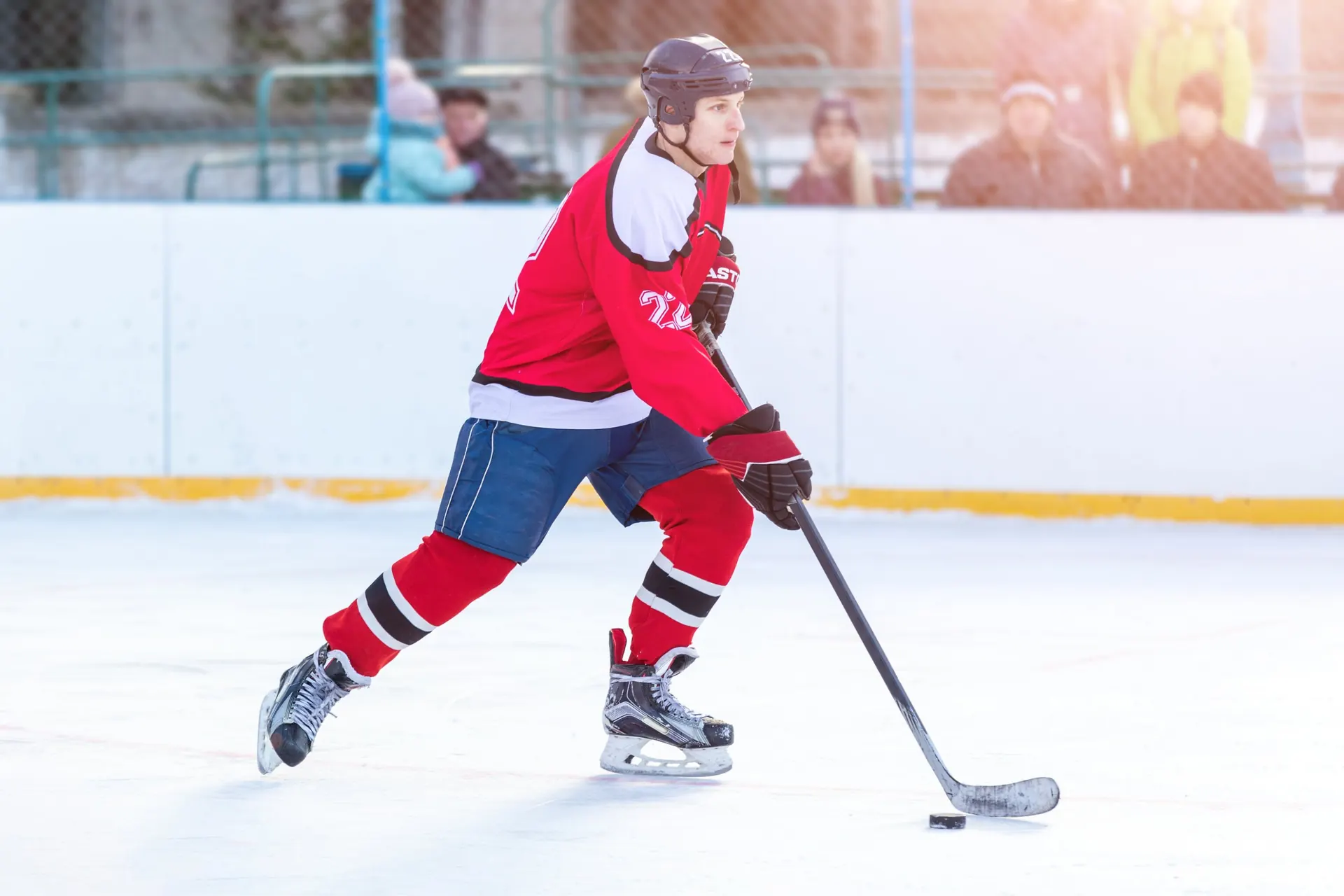 Hockey player on the ice